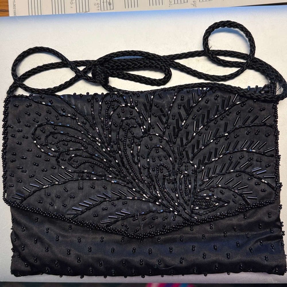 La Regale handmade vintage black satin beaded magnetic closure crossbody clutch